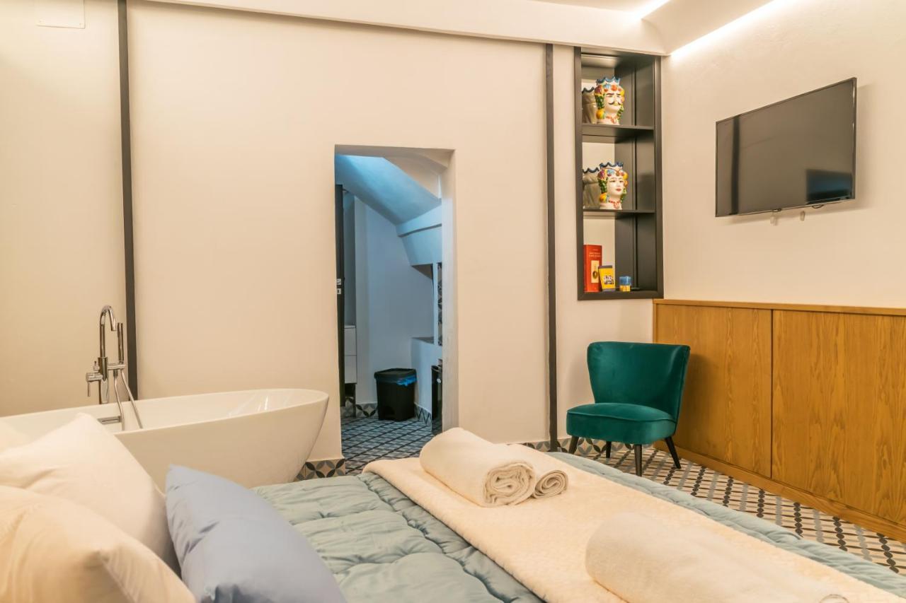 Community Rooms & Wine Favara Ngoại thất bức ảnh